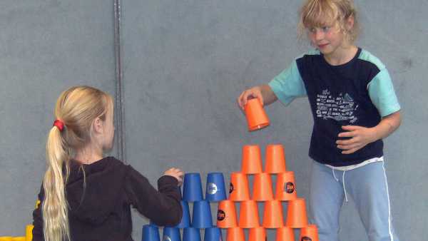 SPORT-STACKING - BECHERSTAPELN