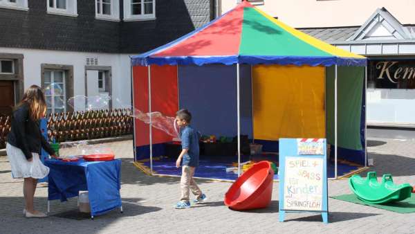 BUNTER PAVILLON